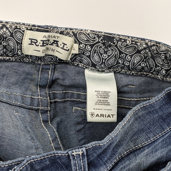 Ariat Women's REAL Denim Jeans 32L - Picture 9 of 10